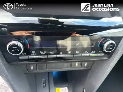 Photo 12 Toyota Yaris  Cross Hybride 116h 2WD