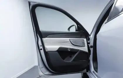 Photo 8 Maserati Grecale  L4 330 ch Hybride