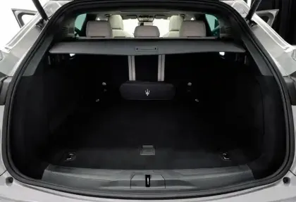 Photo 13 Maserati Grecale  L4 330 ch Hybride