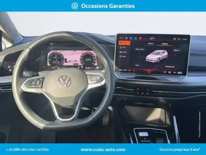 Photo 23 Volkswagen Golf  1.5 eHybrid 204 DSG6