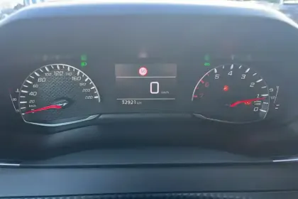 Photo 18 Peugeot 2008  PureTech 130 S&S BVM6