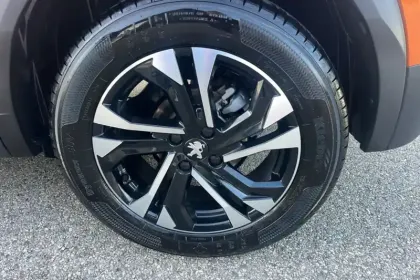 Photo 9 Peugeot 2008  PureTech 130 S&S BVM6