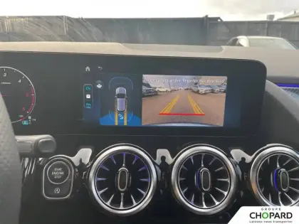 Photo 14 Mercedes GLA  180 d 8G-DCT