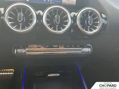 Photo 22 Mercedes GLA  180 d 8G-DCT