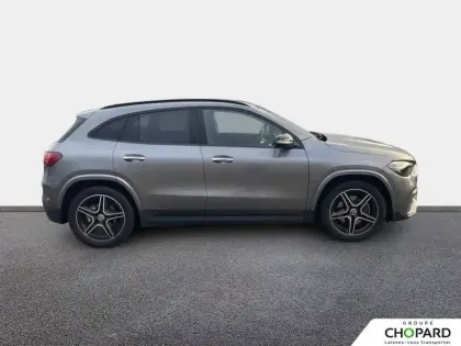 Photo 64 Mercedes GLA  180 d 8G-DCT