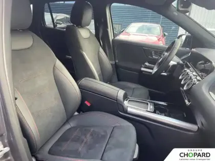 Photo 12 Mercedes GLA  180 d 8G-DCT