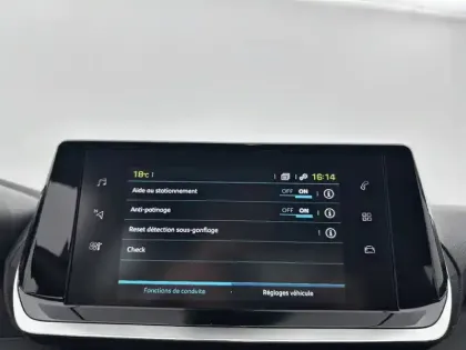 Photo 26 Peugeot 208  Electrique 50 kWh 136ch