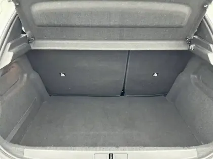 Photo 5 Peugeot 208  Electrique 50 kWh 136ch