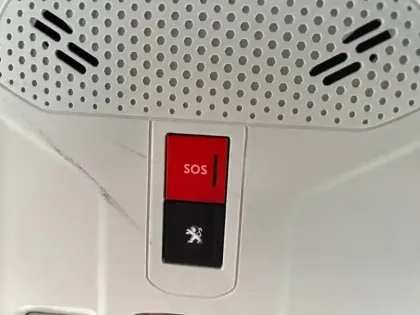 Photo 23 Peugeot 208  Electrique 50 kWh 136ch