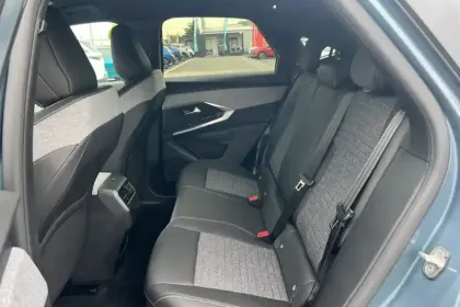 Photo 10 Peugeot 3008  Plug-in Hybrid 195 e-DCS7