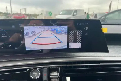 Photo 14 Peugeot 3008  Plug-in Hybrid 195 e-DCS7