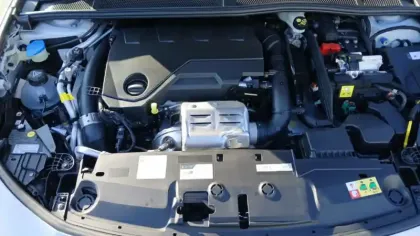 Photo 33 Peugeot 308  Plug-in Hybrid 195 ch e-DCS7