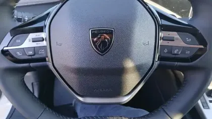 Photo 15 Peugeot 308  Plug-in Hybrid 195 ch e-DCS7