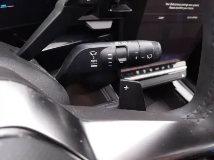 Photo 31 Renault Espace  E-Tech full hybrid 200 GSR2