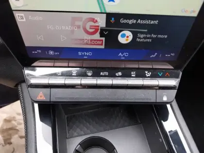 Photo 36 Renault Espace  E-Tech full hybrid 200 GSR2