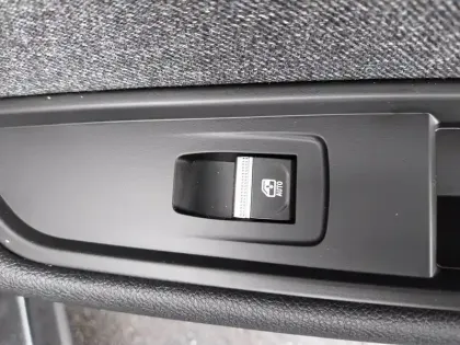 Photo 41 Renault Espace  E-Tech full hybrid 200 GSR2