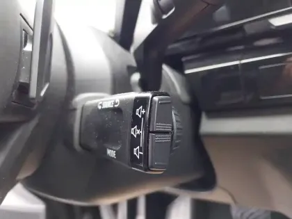 Photo 33 Renault Espace  E-Tech full hybrid 200 GSR2