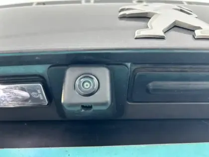 Photo 28 Peugeot 2008  PureTech 100 S&S BVM6