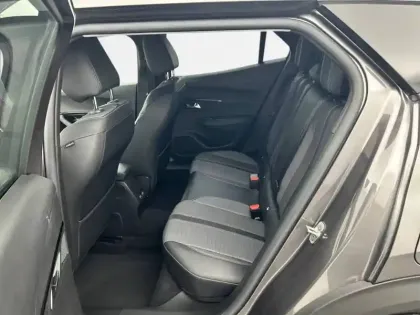 Photo 11 Peugeot 2008  PureTech 100 S&S BVM6