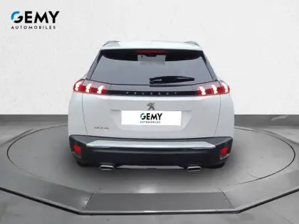 Photo 46 Peugeot 2008  PureTech 130 S&S BVM6