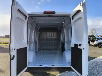 Photo 45 Citroën Jumper  FOURGON TOLE 33 L2H2 140 S&S BVM6