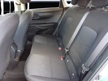 Photo 12 Hyundai Bayon  1.0 T-GDi 100 Hybrid 48V