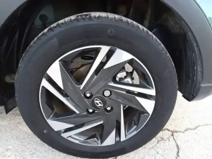 Photo 17 Hyundai Bayon  1.0 T-GDi 100 Hybrid 48V