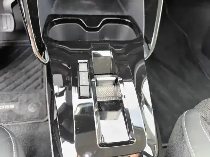 Photo 13 Citroën C3 Aircross  Hybride 145 e-DCS6