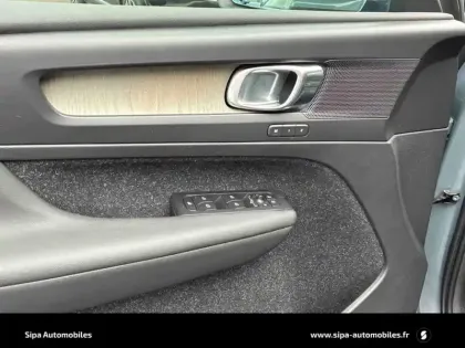 Photo 20 Volvo Xc40  T3 163 ch Geartronic 8