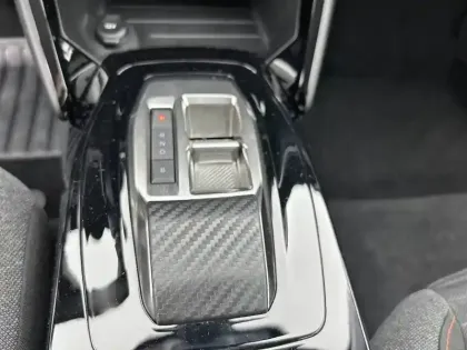 Photo 13 Peugeot 208  Electrique 50 kWh 136ch