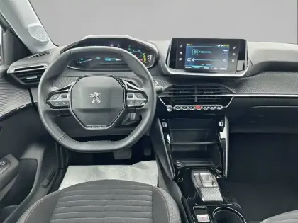 Photo 7 Peugeot 208  Electrique 50 kWh 136ch