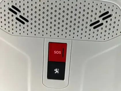 Photo 26 Peugeot 208  Electrique 50 kWh 136ch