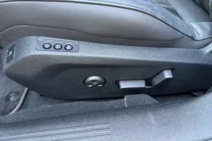 Photo 23 Peugeot 508  SW Hybrid4 360 e-EAT8 Peugeot Sport Engineered