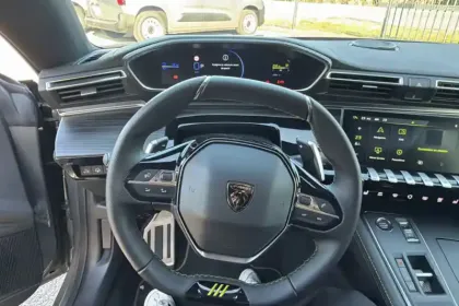 Photo 17 Peugeot 508  SW Hybrid4 360 e-EAT8 Peugeot Sport Engineered