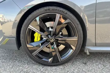 Photo 11 Peugeot 508  SW Hybrid4 360 e-EAT8 Peugeot Sport Engineered