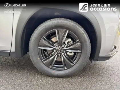 Photo 8 Lexus UX  300h 2WD