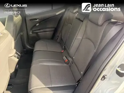 Photo 16 Lexus UX  300h 2WD