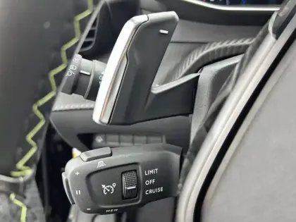 Photo 18 Peugeot 2008  Hybrid 145 e-DCS6