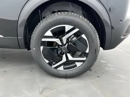 Photo 12 Peugeot 2008  Hybrid 145 e-DCS6