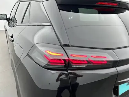 Photo 16 Peugeot 2008  Hybrid 145 e-DCS6