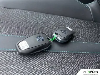 Photo 13 Peugeot 308  Hybrid 136 e-DCS6