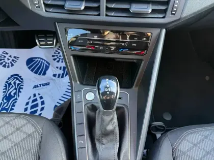 Photo 12 Volkswagen Taigo  1.0 TSI 110 DSG7