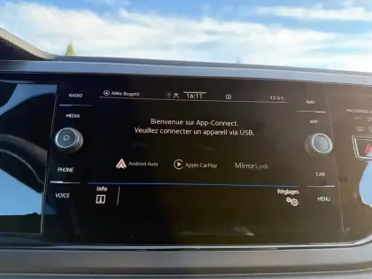 Photo 23 Volkswagen Taigo  1.0 TSI 110 DSG7