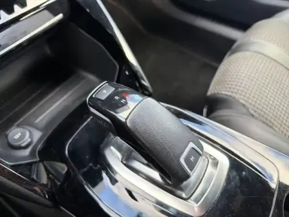 Photo 13 Peugeot 2008  BlueHDi 130 S&S EAT8