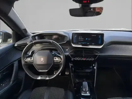 Photo 7 Peugeot 2008  BlueHDi 130 S&S EAT8