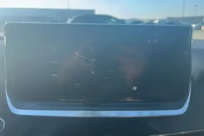 Photo 41 Peugeot 208 Gén. II Ph2 Allure 5