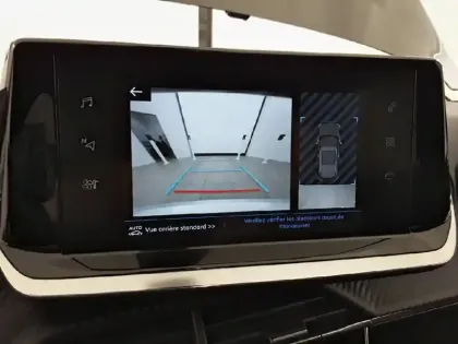 Photo 65 Peugeot 2008  PureTech 130 S&S EAT8