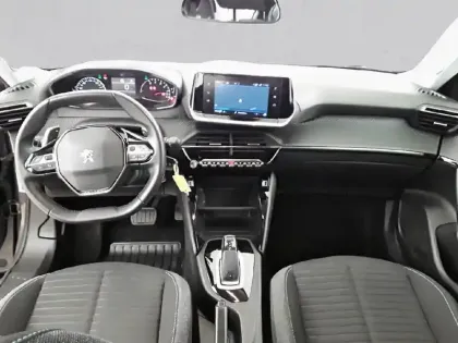 Photo 55 Peugeot 2008  PureTech 130 S&S EAT8