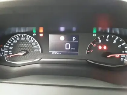 Photo 33 Peugeot 2008  PureTech 130 S&S EAT8