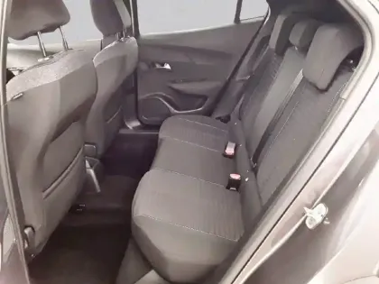 Photo 35 Peugeot 2008  PureTech 130 S&S EAT8